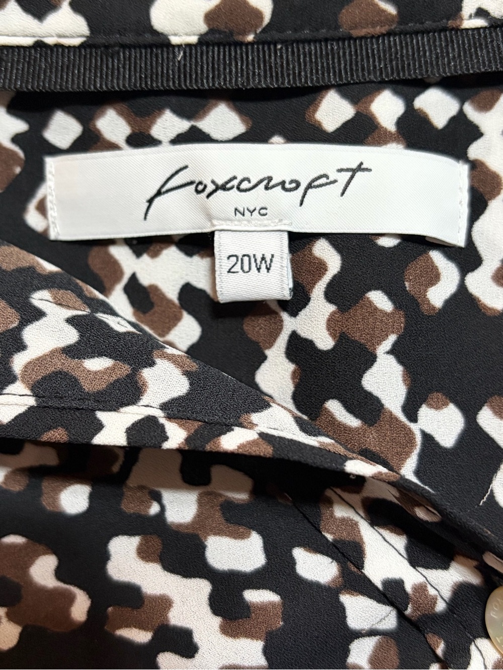 Foxcroft Black White Brown Abstract Button-Up Blouse - Picture 2 of 6
